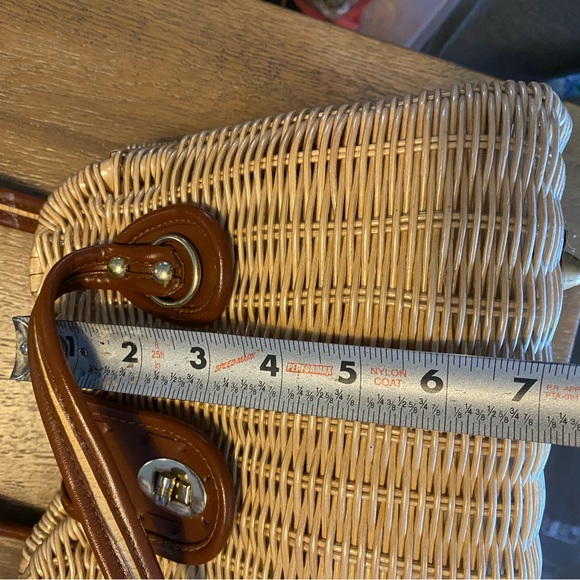 Vintage Brown Woven Handbag - Picture 10 of 10